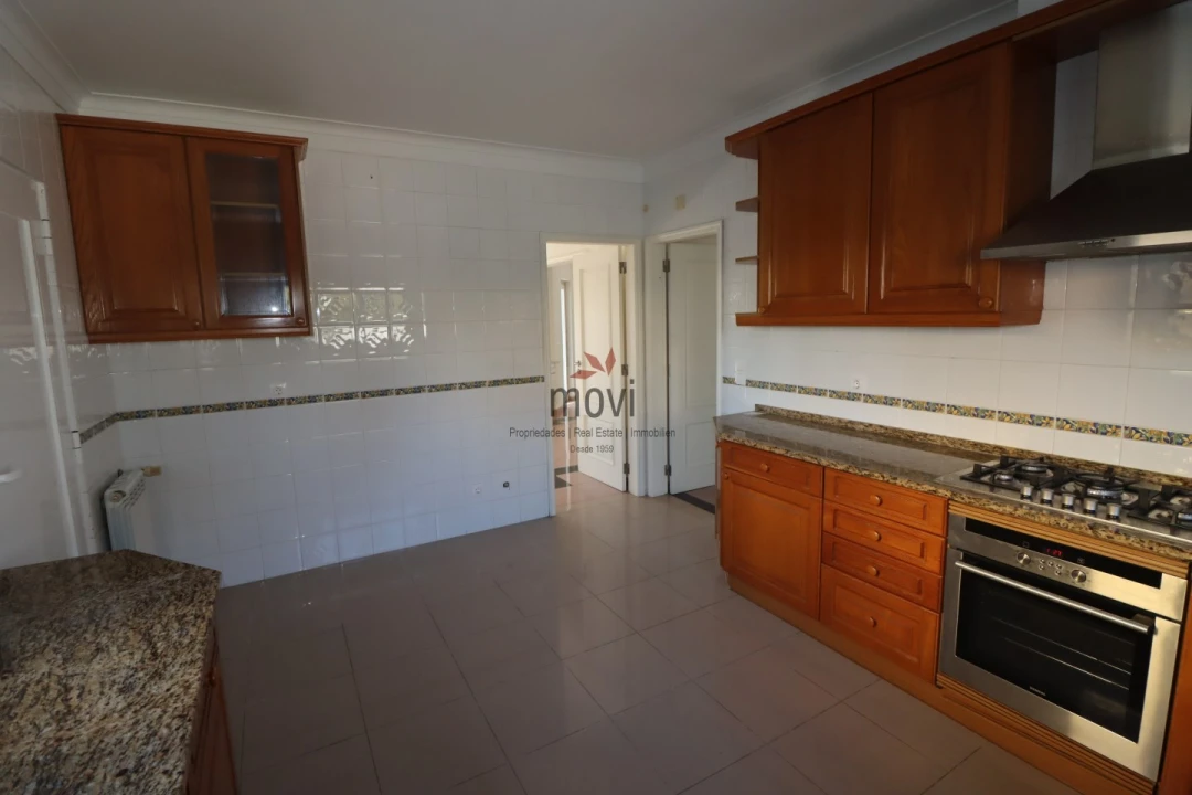 Moradia T4 para Venda em Cascais e Estoril Foto 19