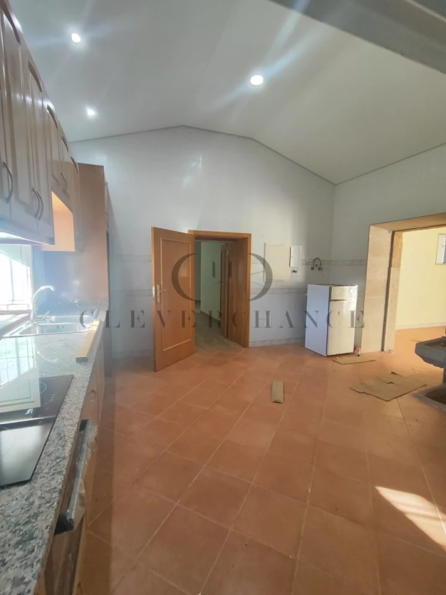 Moradia T4 para Venda em Fermedo Foto 14