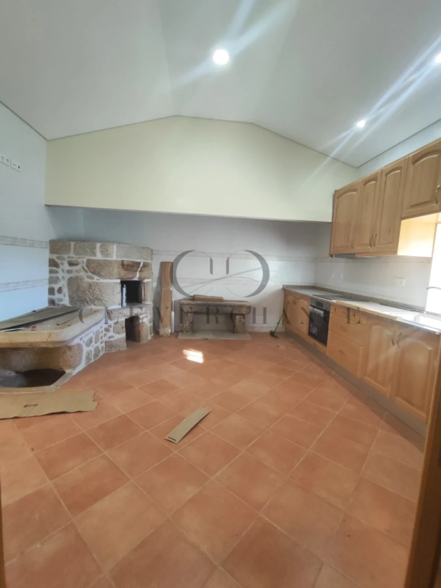 Moradia T4 para Venda em Fermedo Foto 15