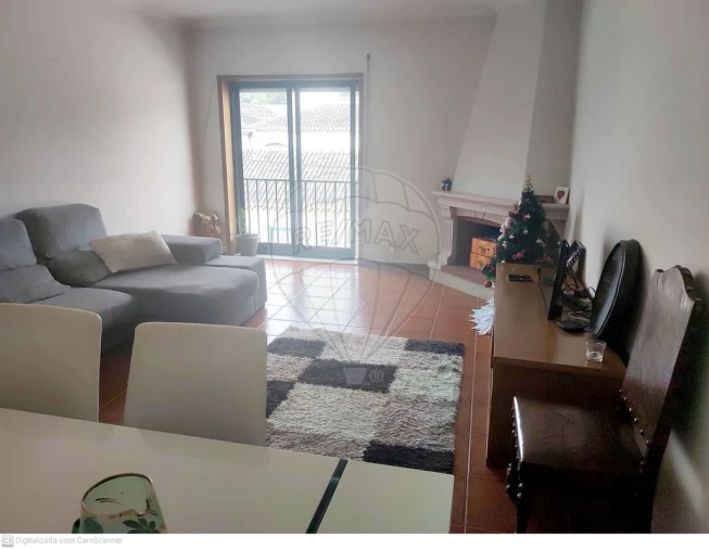 Apartamento T2 para Arrendamento em Arcozelo Foto 1