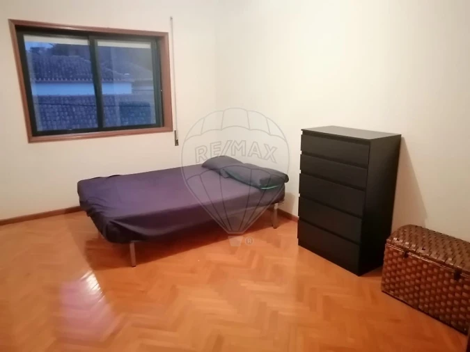 Apartamento T2 para Arrendamento em Arcozelo Foto 10