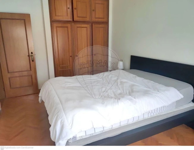 Apartamento T2 para Arrendamento em Arcozelo Foto 9