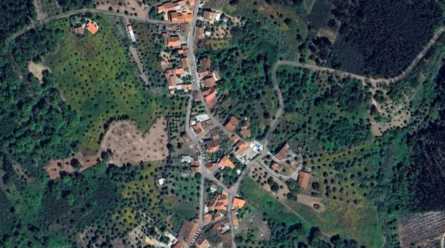 Terreno para Venda em Serra e Junceira Planta 1