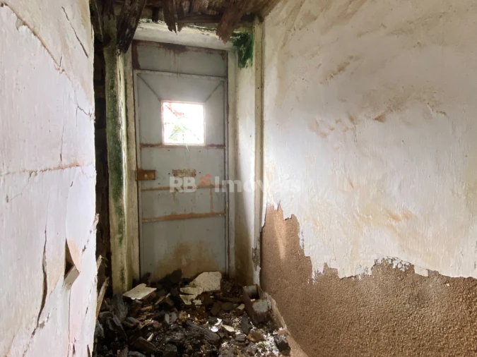 Terreno para Venda em Serra e Junceira Foto 11