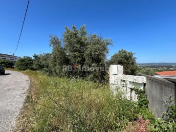Terreno para Venda em São João Baptista e Santa Maria dos Olivais