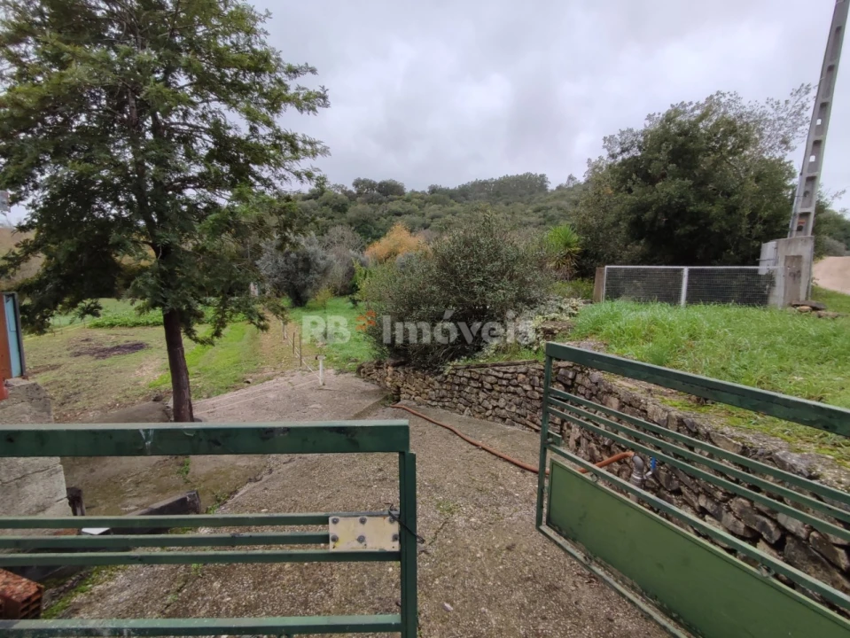 Terreno para Venda em Além da Ribeira e Pedreira Foto 29
