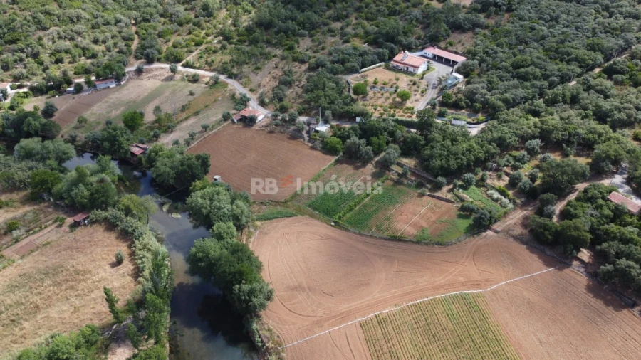 Terreno para Venda em Além da Ribeira e Pedreira Foto 30