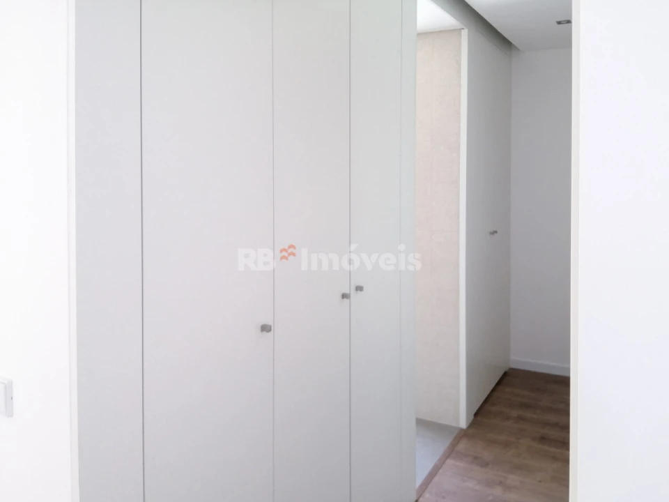 Moradia T5 para Venda em Nossa Sra de Fatima Foto 10