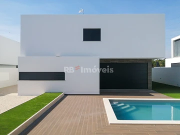 Moradia T5 para Venda em Nossa Sra de Fatima