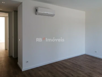 Moradia T5 para Venda em Nossa Sra de Fatima