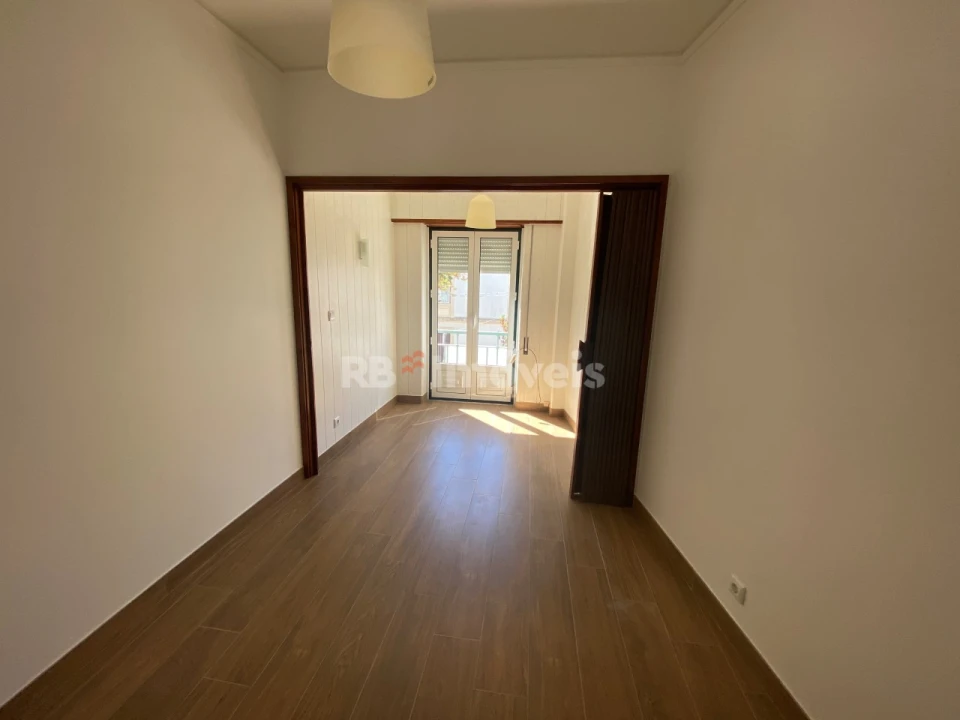 Apartamento T2 para Venda em São João Baptista e Santa Maria dos Olivais Foto 11