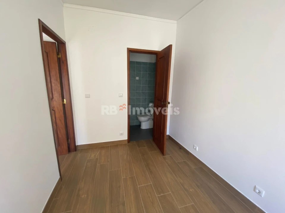 Apartamento T2 para Venda em São João Baptista e Santa Maria dos Olivais Foto 15