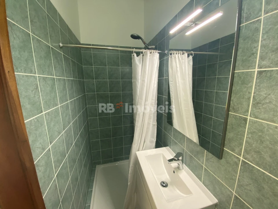 Apartamento T2 para Venda em São João Baptista e Santa Maria dos Olivais Foto 17