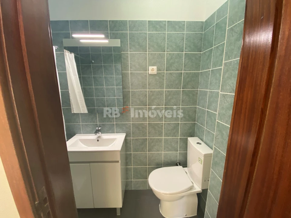Apartamento T2 para Venda em São João Baptista e Santa Maria dos Olivais Foto 18