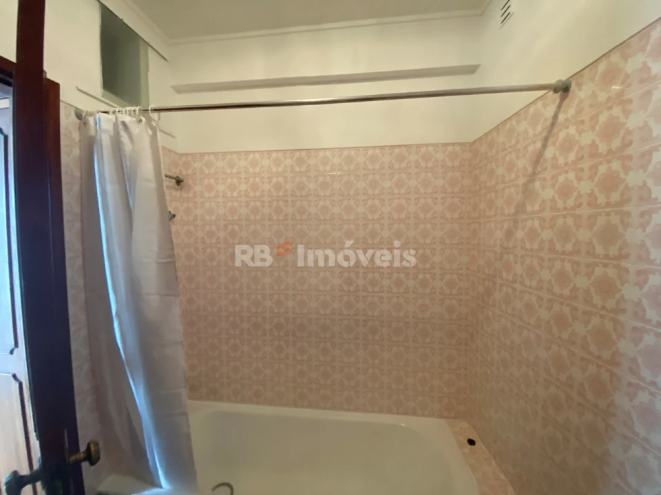 Apartamento T2 para Venda em São João Baptista e Santa Maria dos Olivais Foto 24