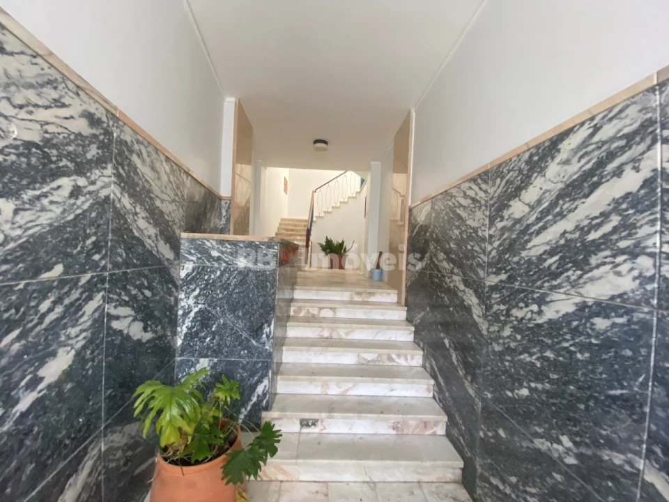 Apartamento T2 para Venda em São João Baptista e Santa Maria dos Olivais Foto 29