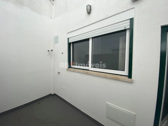 Apartamento T2 para Venda em São João Baptista e Santa Maria dos Olivais Foto 26