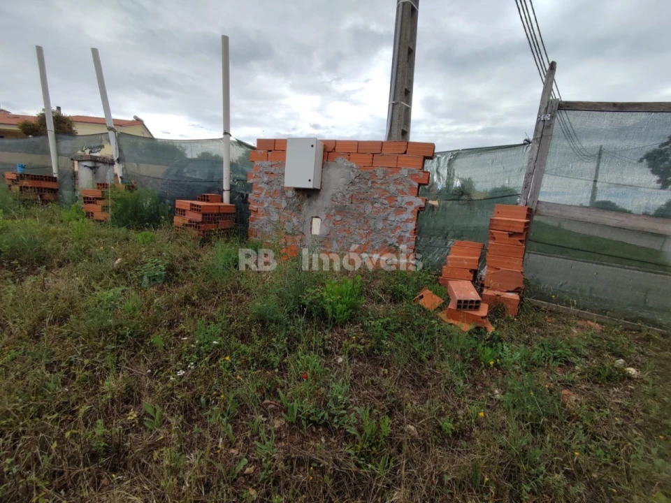 Terreno para Venda em São João Baptista e Santa Maria dos Olivais Foto 9