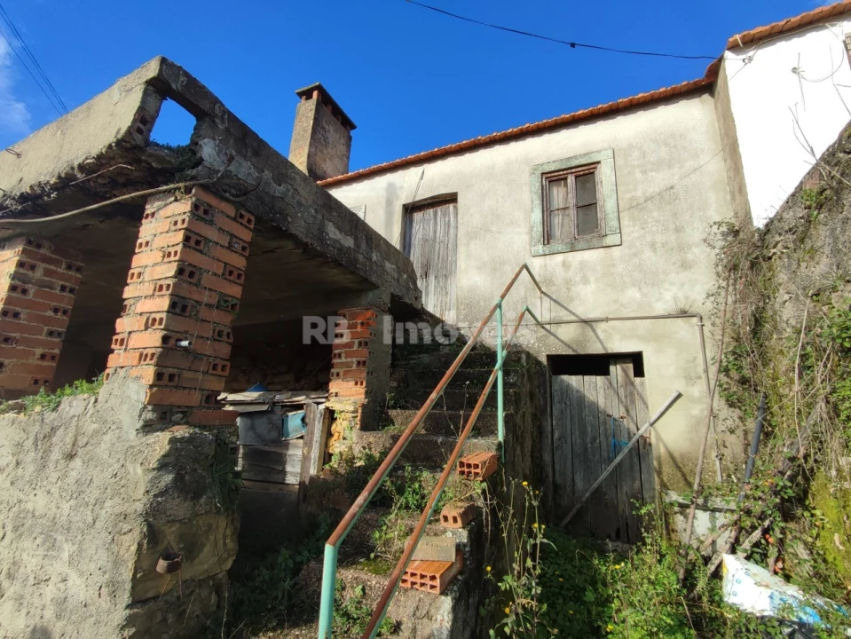 Moradia T4 para Venda em Areias e Pias Foto 6