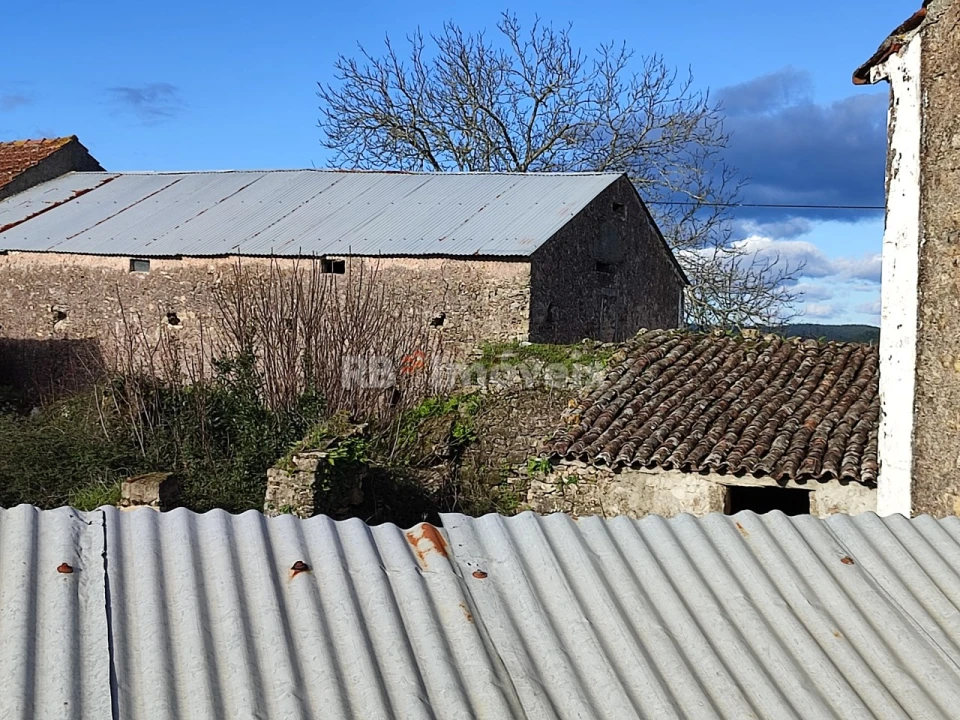 Moradia T4 para Venda em Areias e Pias Foto 12