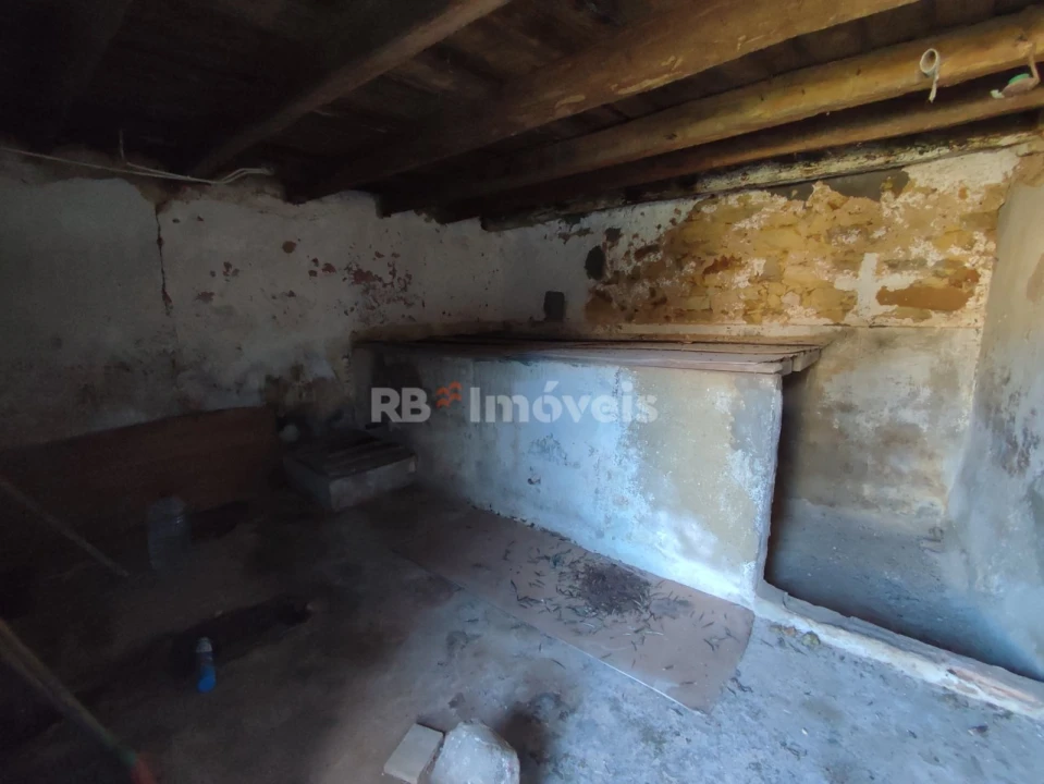 Moradia T4 para Venda em Areias e Pias Foto 44