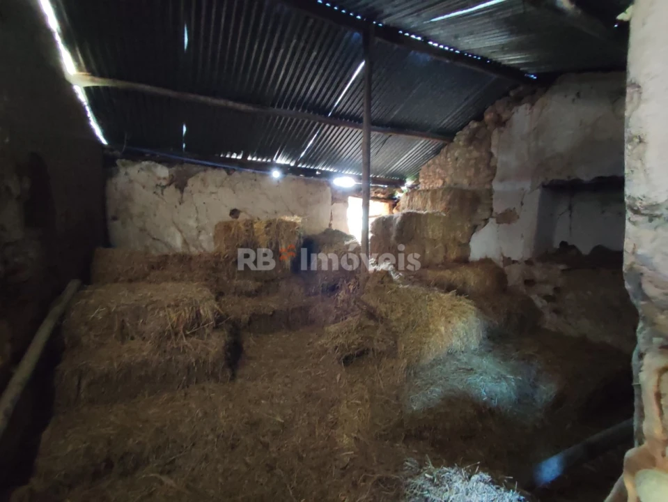 Moradia T4 para Venda em Areias e Pias Foto 46