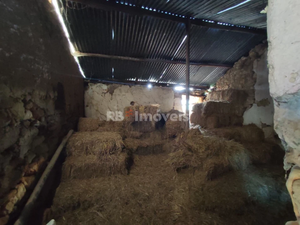 Moradia T4 para Venda em Areias e Pias Foto 48