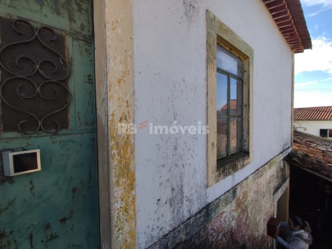 Moradia T4 para Venda em Areias e Pias Foto 2