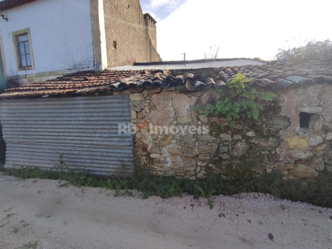 Moradia T4 para Venda em Areias e Pias Foto 52