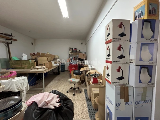 Loja para Venda em São João Baptista e Santa Maria dos Olivais Foto 4