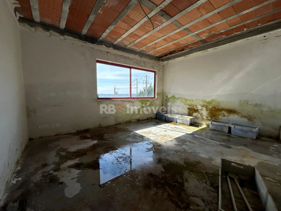 Armazém para Venda em Montalvo Foto 25