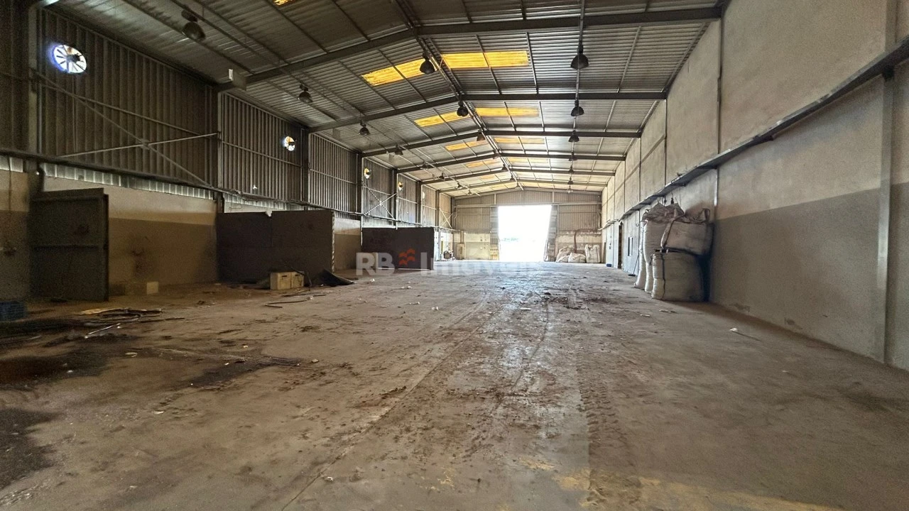 Armazém para Venda em Montalvo Foto 1