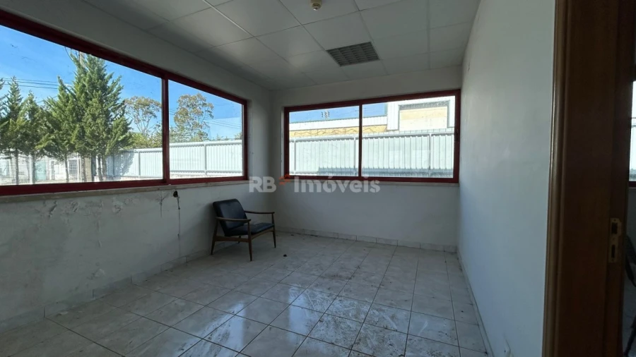 Armazém para Venda em Montalvo Foto 12