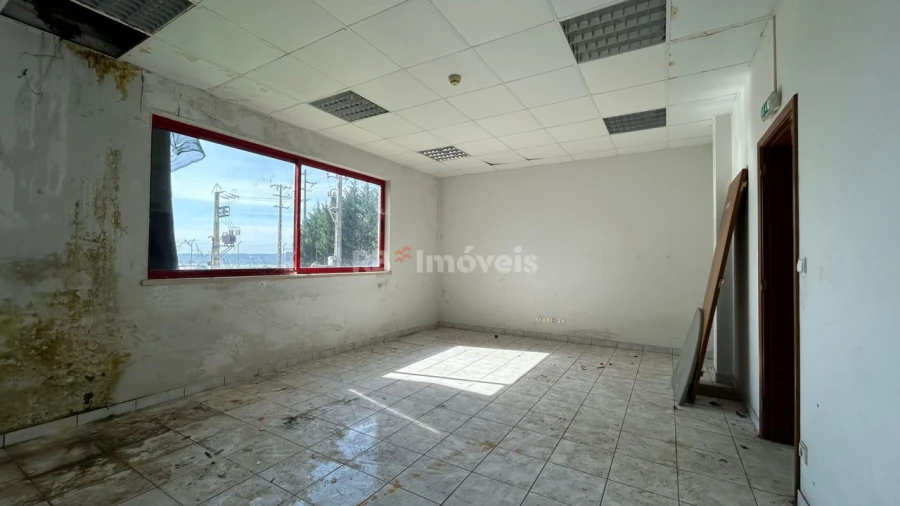 Armazém para Venda em Montalvo Foto 14