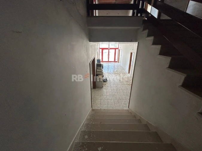 Armazém para Venda em Montalvo Foto 30