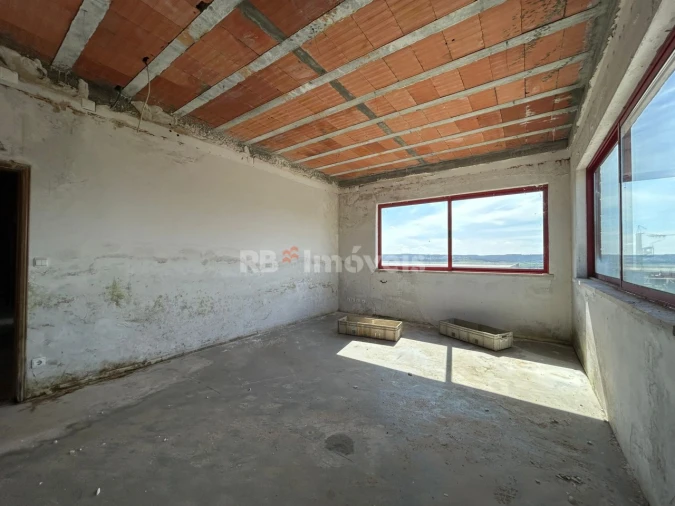 Armazém para Venda em Montalvo Foto 32