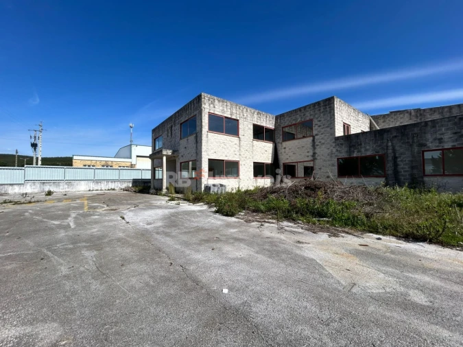 Armazém para Venda em Montalvo Foto 3