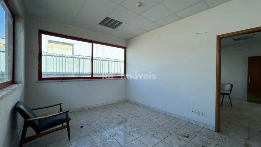 Armazém para Venda em Montalvo Foto 59