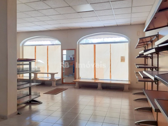 Loja para Venda em Chamusca e Pinheiro Grande Foto 3