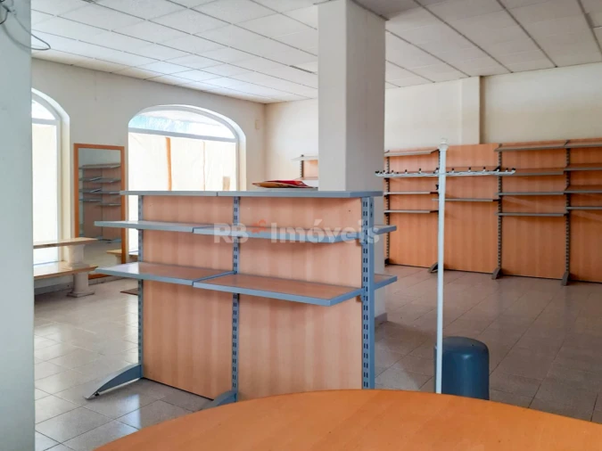 Loja para Venda em Chamusca e Pinheiro Grande Foto 4