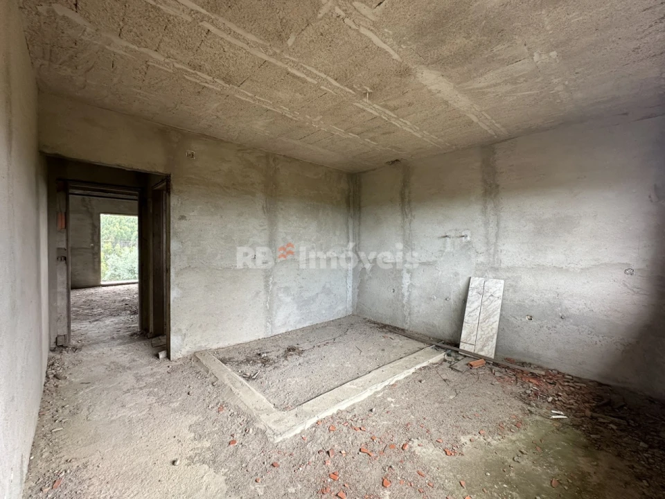 Moradia T3 para Venda em Olalhas Foto 6