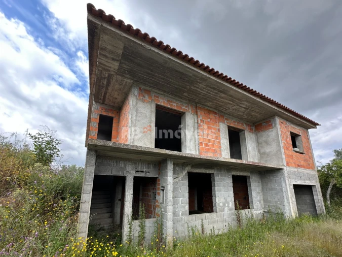 Moradia T3 para Venda em Olalhas