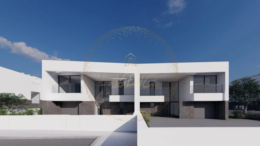 Moradia T4 para Venda em Lagos (São Sebastião e Santa Maria) Foto 2