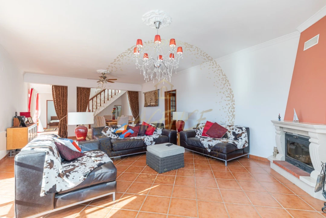 Moradia T4 para Venda em São Brás de Alportel Foto 2