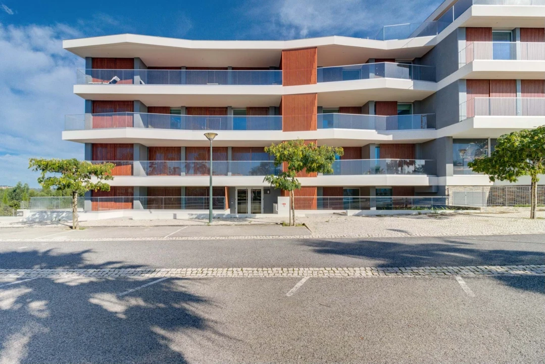 Apartamento T3 para Venda em Agualva e Mira-Sintra Foto 1