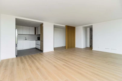 Apartamento T3 para Venda em Agualva e Mira-Sintra