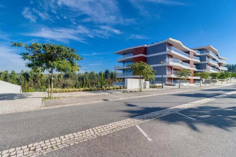 Apartamento T3 para Venda em Agualva e Mira-Sintra Foto 41