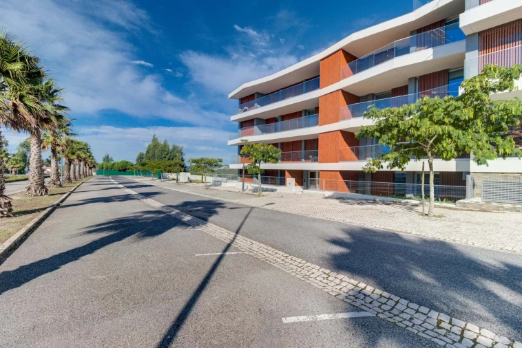 Apartamento T3 para Venda em Agualva e Mira-Sintra Foto 39