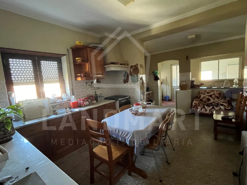 Moradia T3 para Venda em Coz, Alpedriz e Montes Foto 7