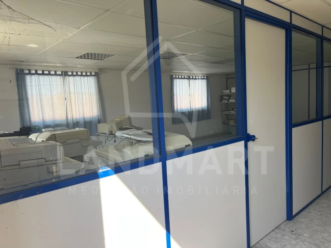 Moradia T3 para Venda em Coz, Alpedriz e Montes Foto 14